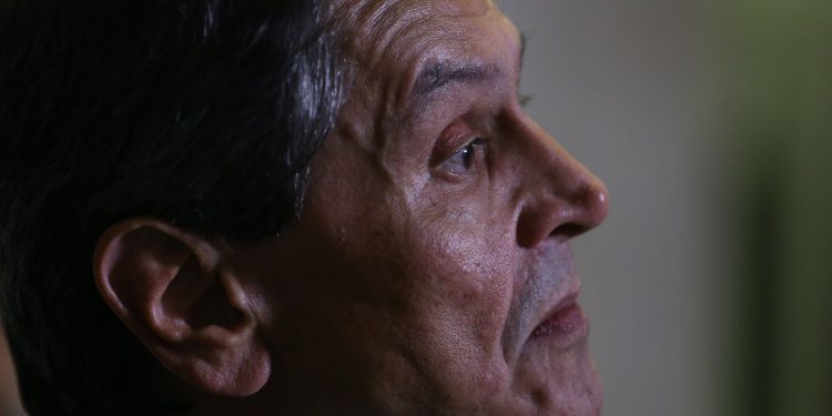Moraes e Dino rejeitam recurso de Roberto Jefferson contra multa