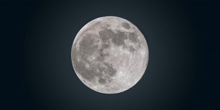 Céu terá Lua Azul e microlua ao mesmo tempo entre sábado e domingo; entenda o fenômeno e como ver